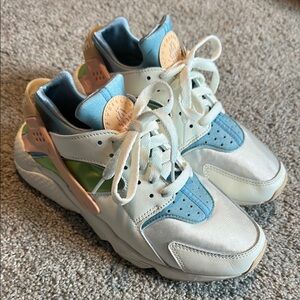 Nike Huarache EUC